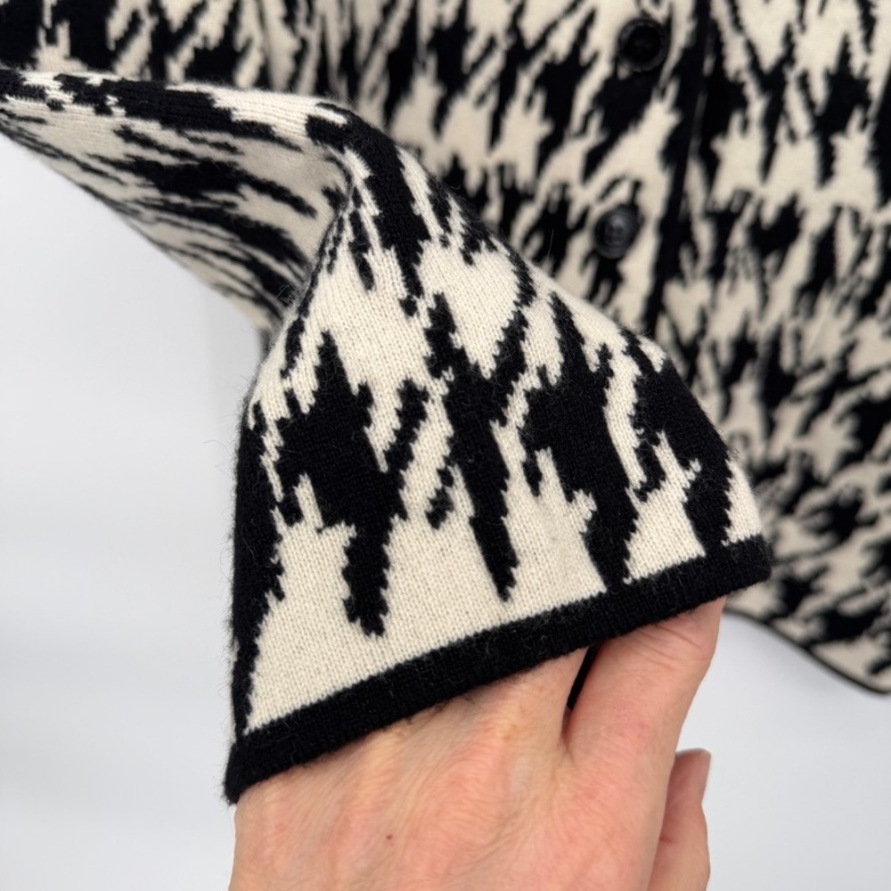 Neiman Marcus Cashmere Collection Button Front Cardigan Abstract Houndstooth XL - Picture 5 of 9